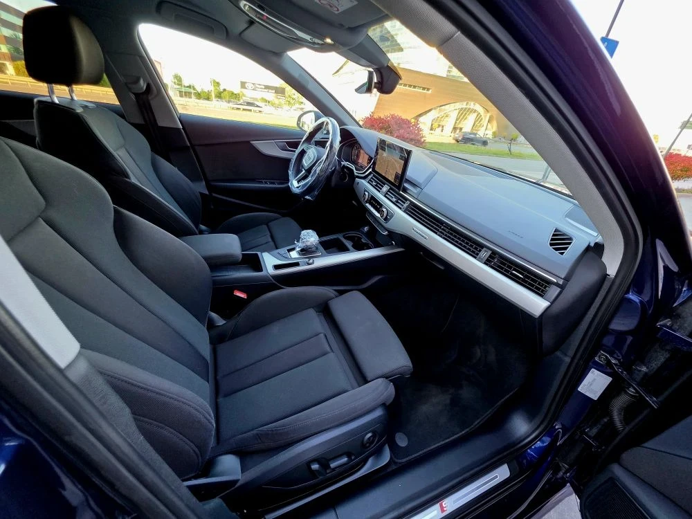 Audi A4 3.0D MILD  HYBRID 2021g  104хиляди километра, снимка 13 - Автомобили и джипове - 54430424