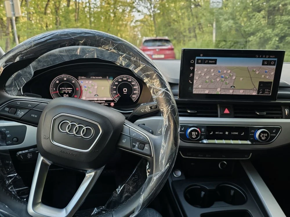 Audi A4 3.0D MILD  HYBRID 2021g  104хиляди километра, снимка 16 - Автомобили и джипове - 54430424