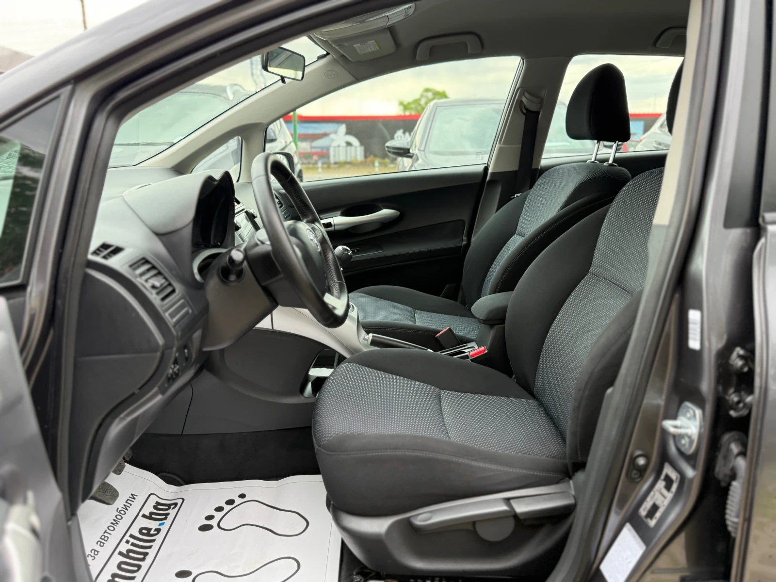 Toyota Auris 1.6i ��������/������/���������/139�.��/���� ������ | Mobile.bg � ����������� 5