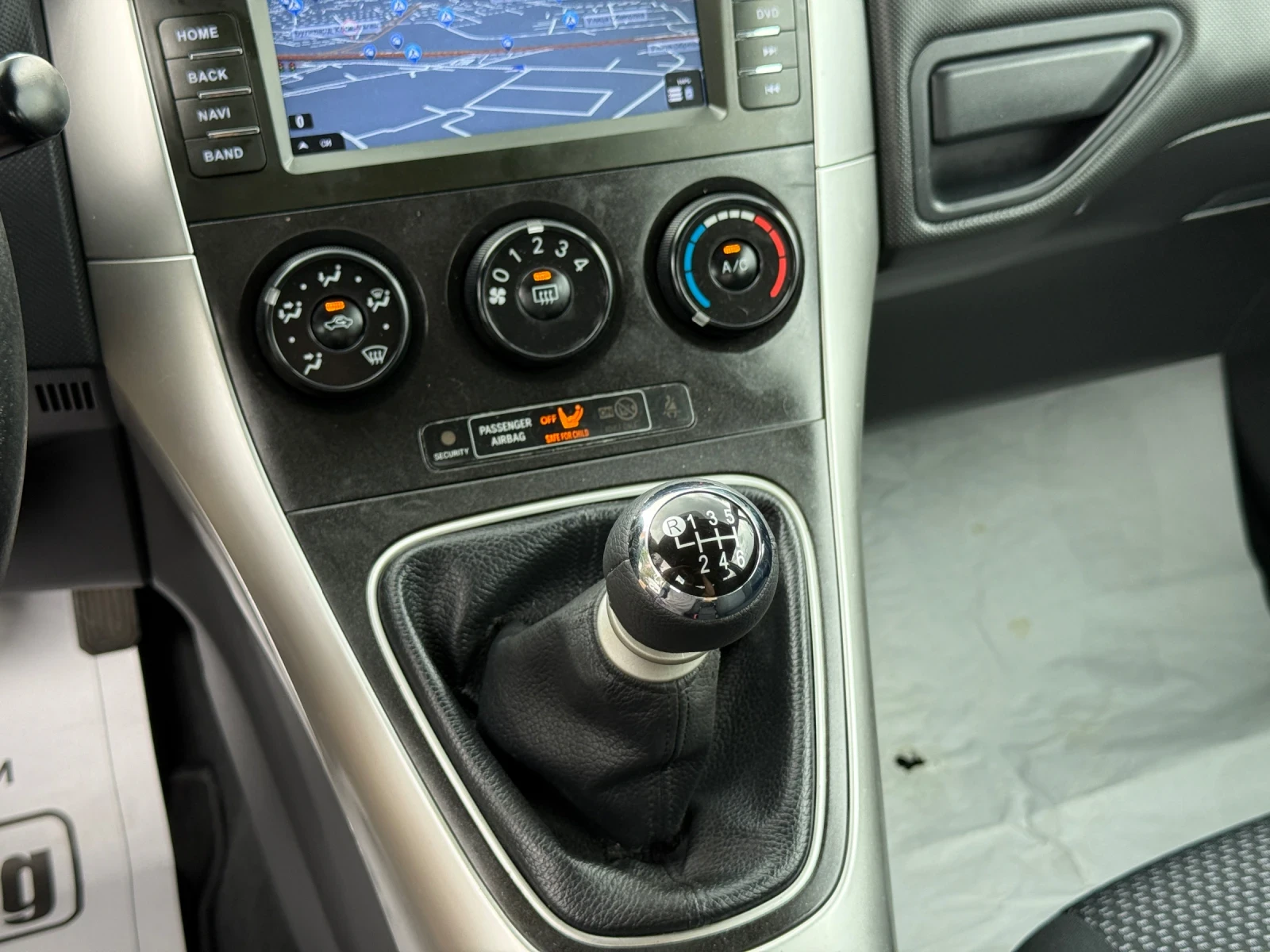Toyota Auris 1.6i ��������/������/���������/139�.��/���� ������ | Mobile.bg � ����������� 13