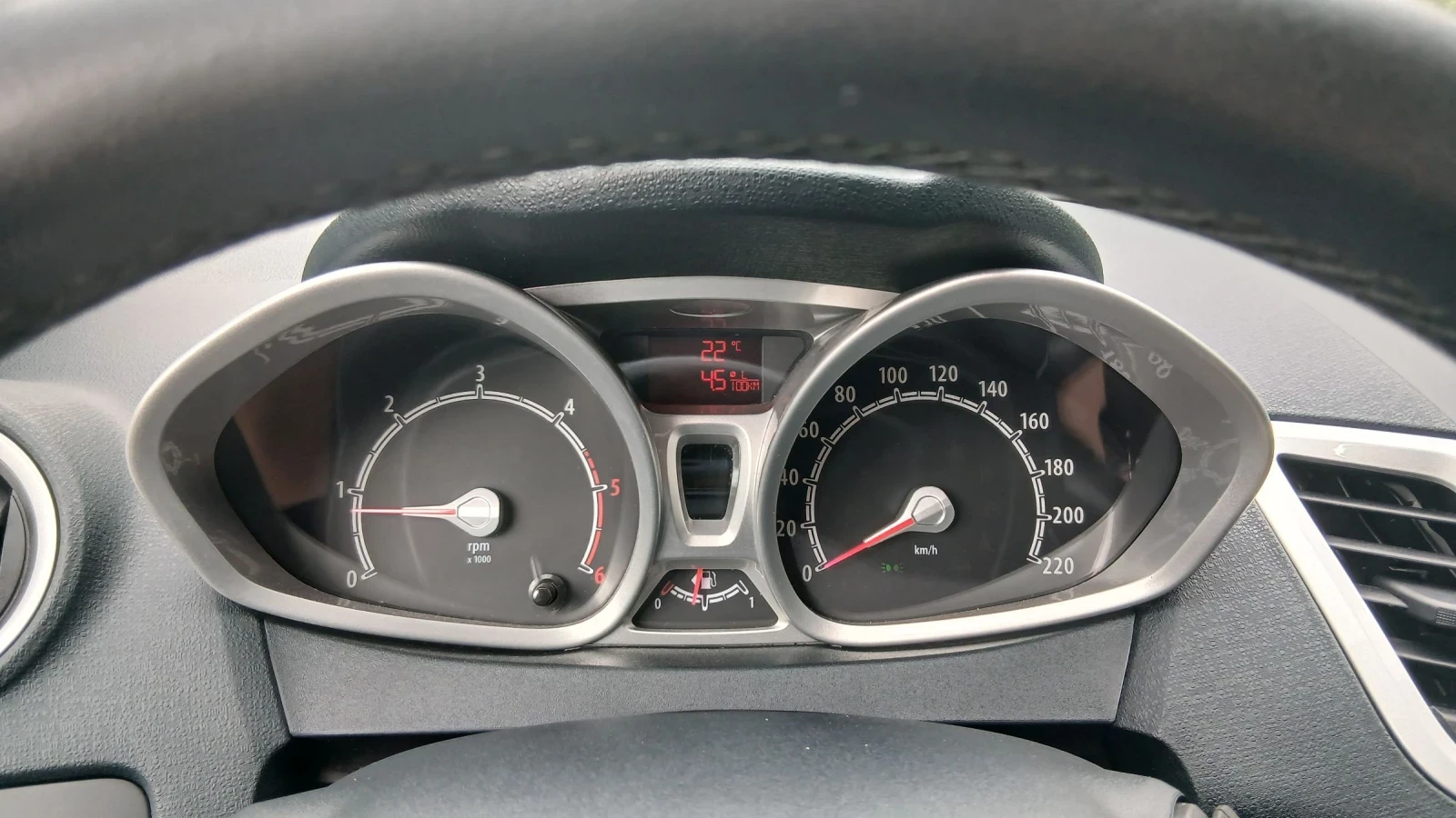 Ford Fiesta Econetic, снимка 8 - Автомобили и джипове - 54879744