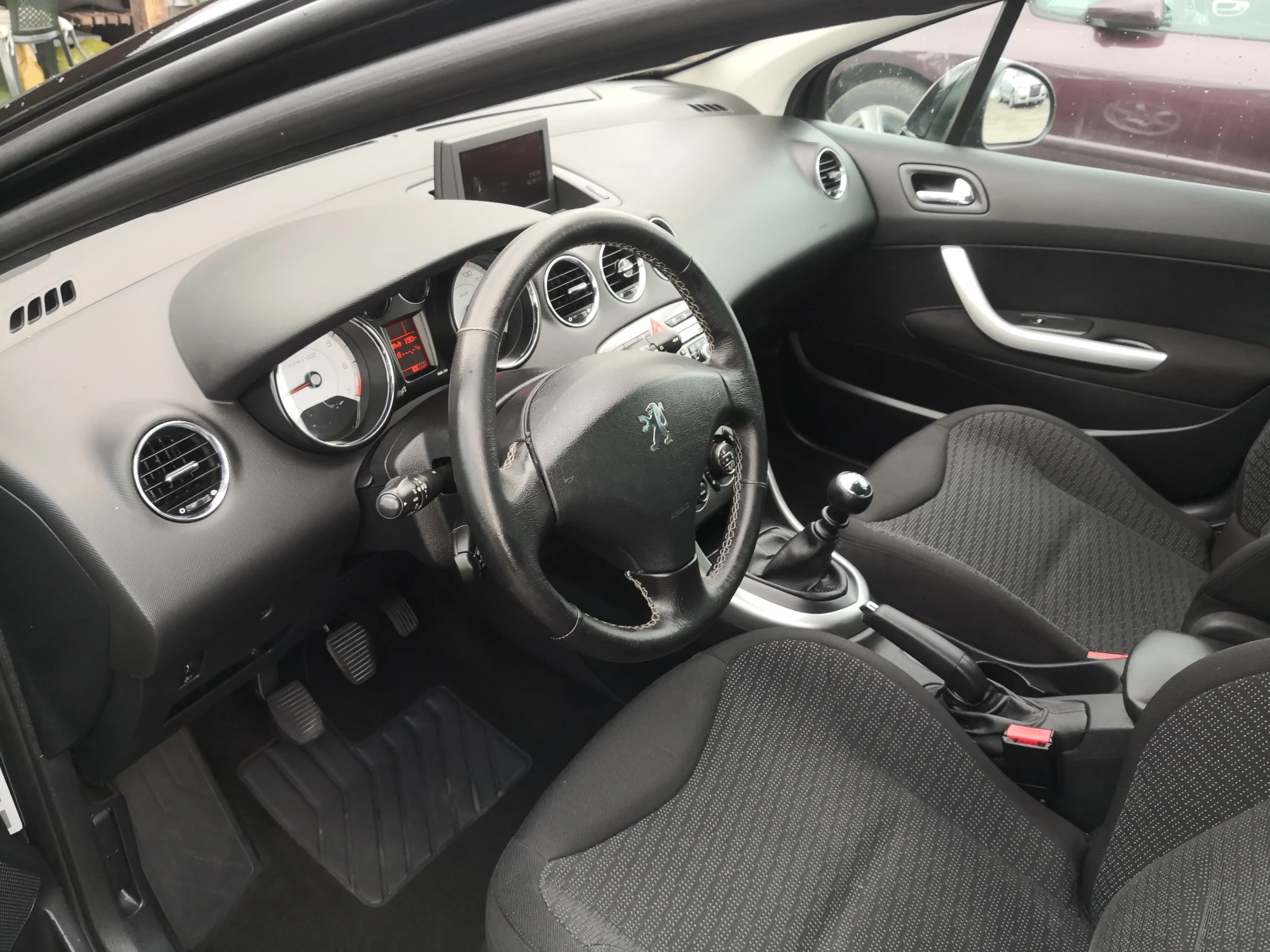 Peugeot 308 1.6Ti SW NAVI JBL PDC Panorama | Mobile.bg � ����������� 9