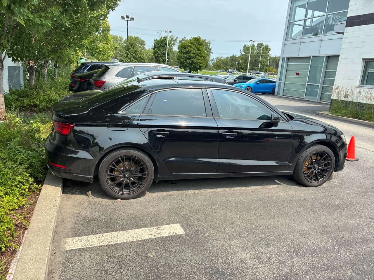 Audi A3 * 2.0T Komfort * CARFAX * БЕЗ ПЪРВОНАЧАЛНА ВНОСКА, снимка 3 - Автомобили и джипове - 55626879