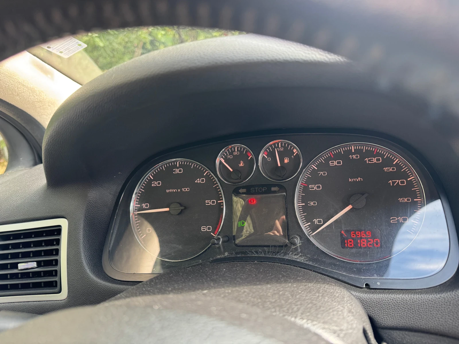 Peugeot 307 1.6hdi, снимка 11 - Автомобили и джипове - 55785523