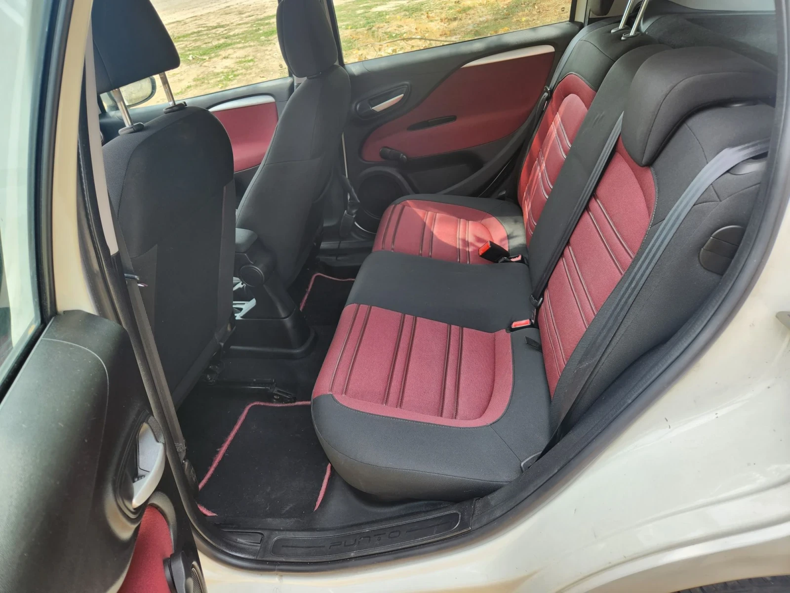 Fiat Punto 1.3 multijet, снимка 10 - Автомобили и джипове - 55874344