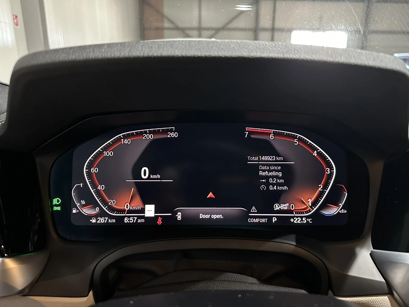 BMW 330 xDrive M Package, снимка 13 - Автомобили и джипове - 56165997