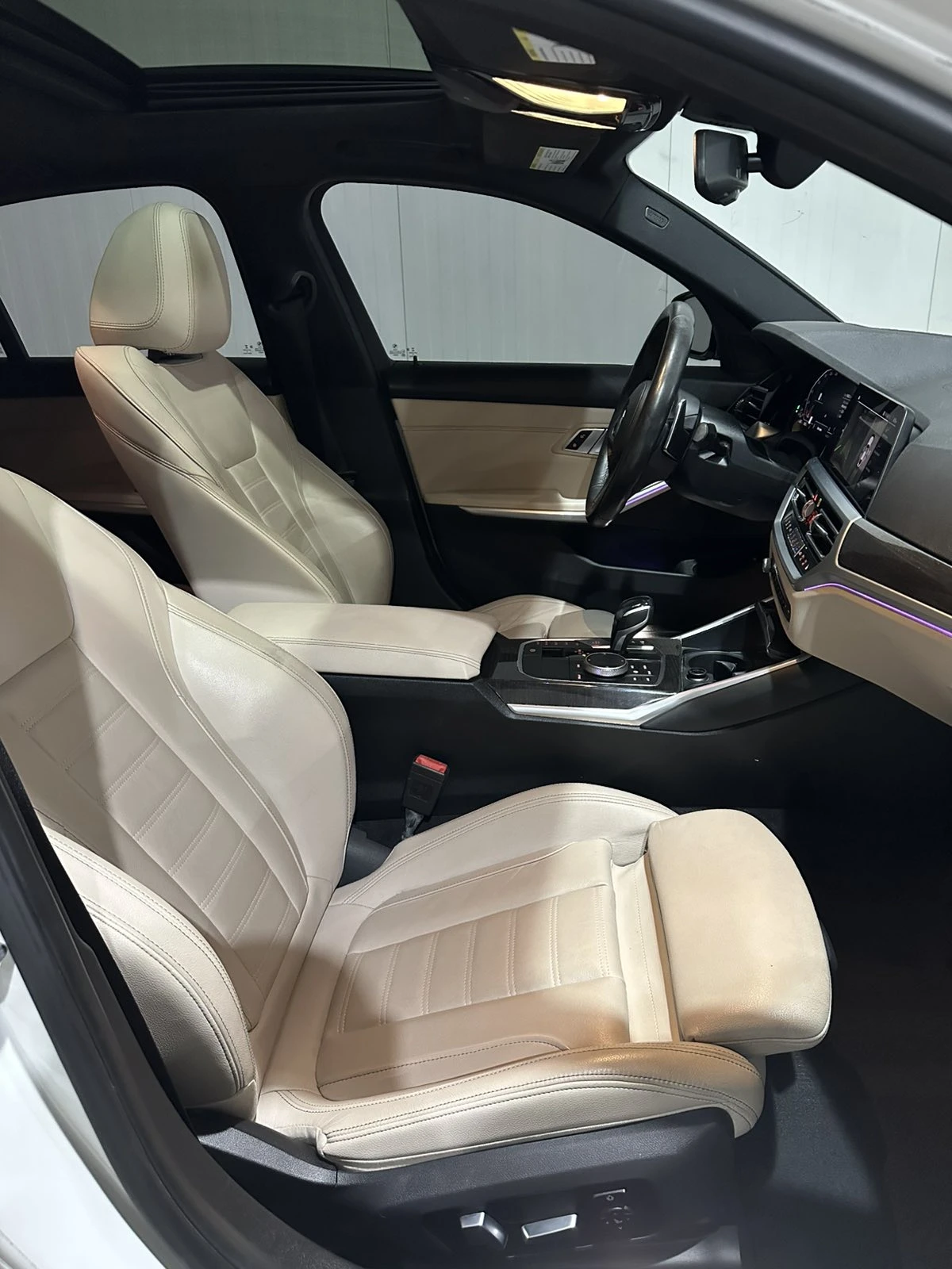 BMW 330 xDrive M Package, снимка 16 - Автомобили и джипове - 56165997