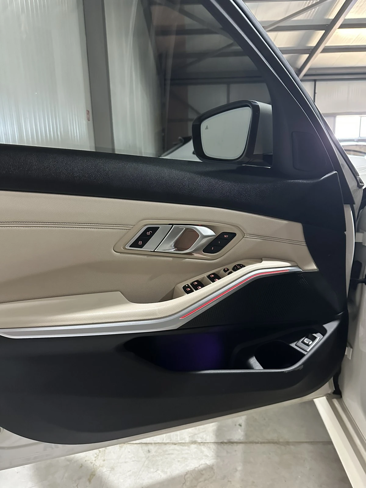 BMW 330 xDrive M Package, снимка 14 - Автомобили и джипове - 56165997