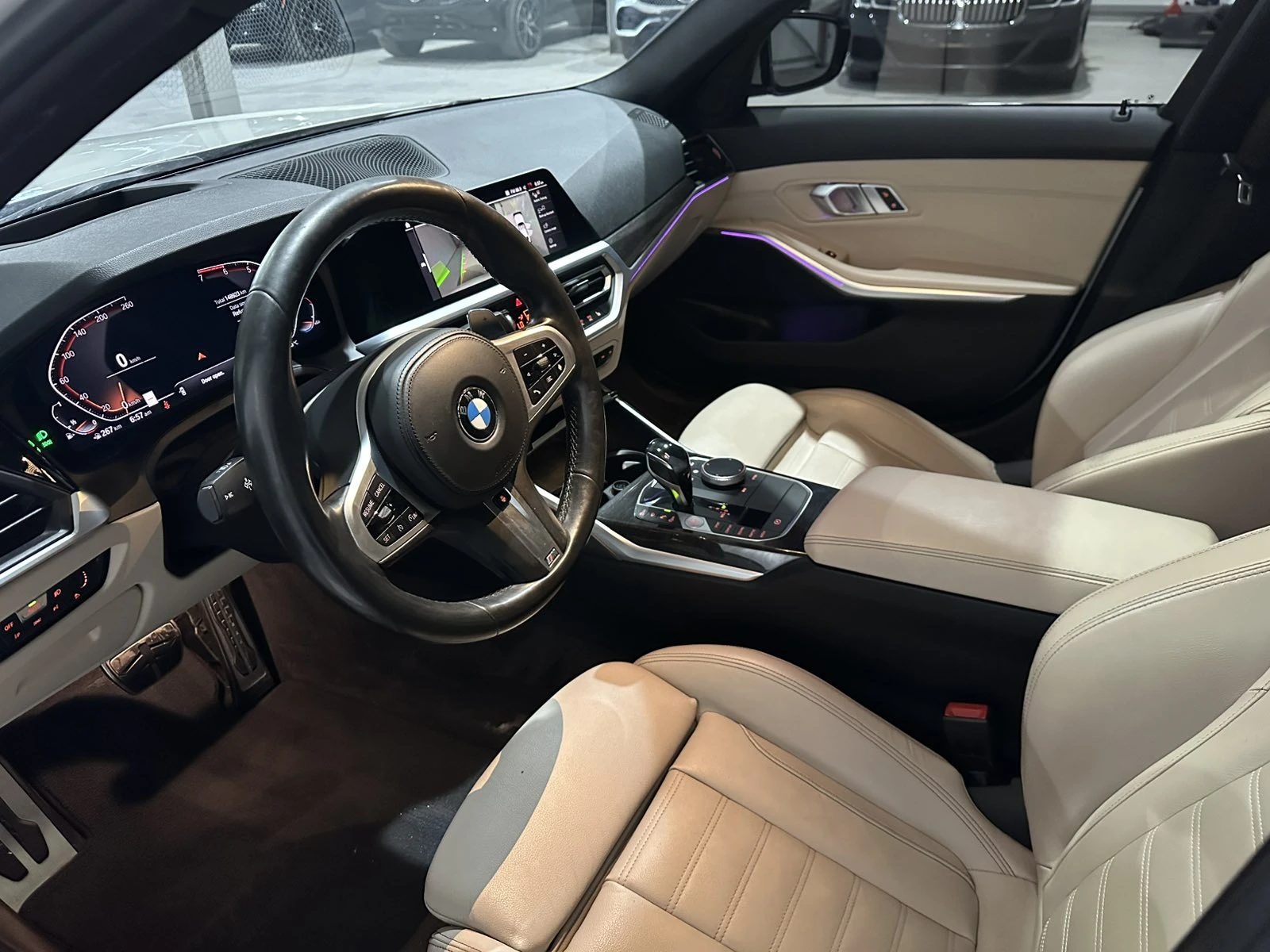 BMW 330 xDrive M Package, снимка 9 - Автомобили и джипове - 56165997