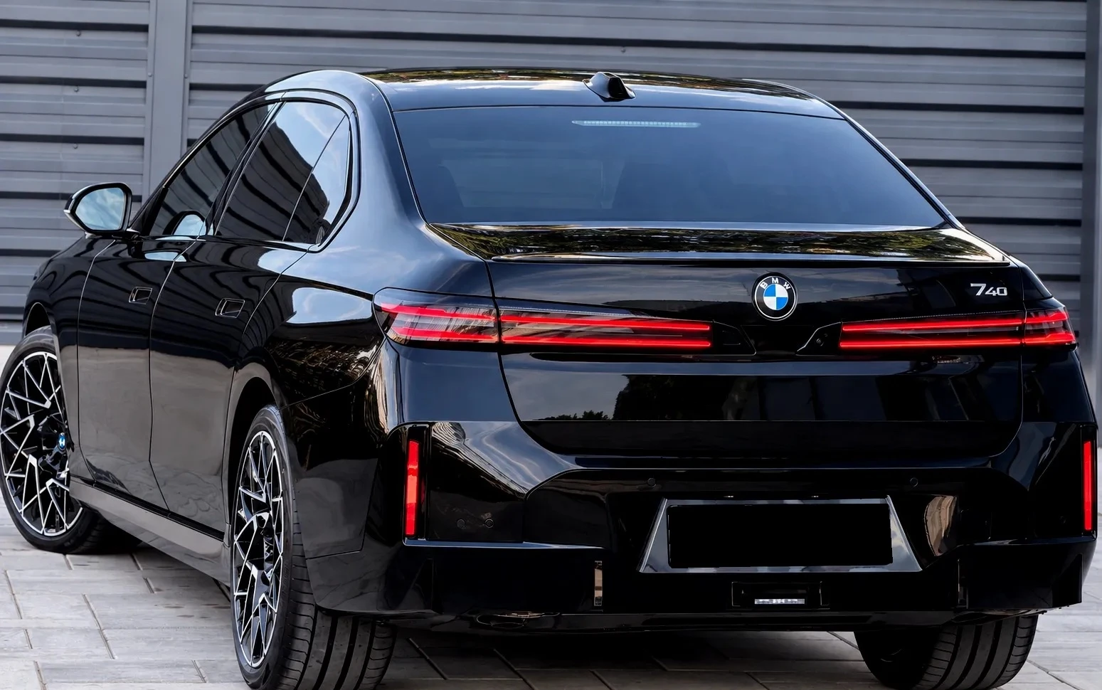 BMW 740, снимка 2 - Автомобили и джипове - 56357664