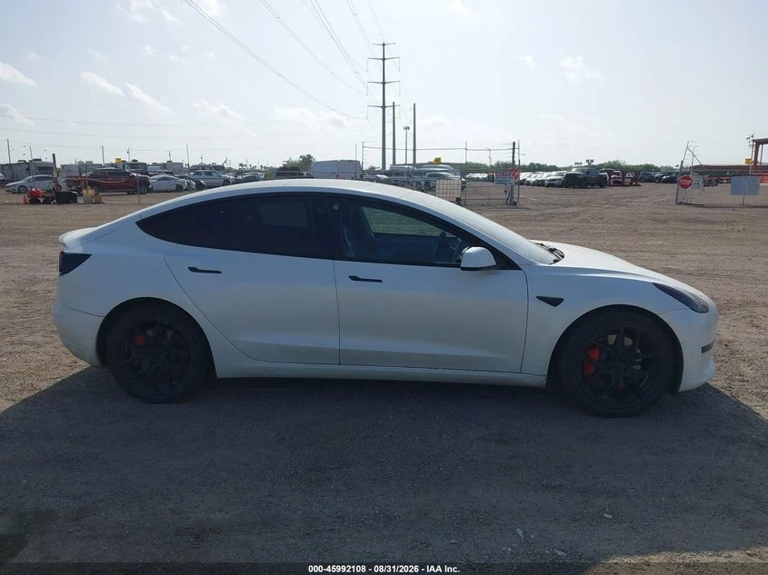 Tesla Model 3 LONG RANGE | DUAL MOTOR, снимка 13 - Автомобили и джипове - 56514711