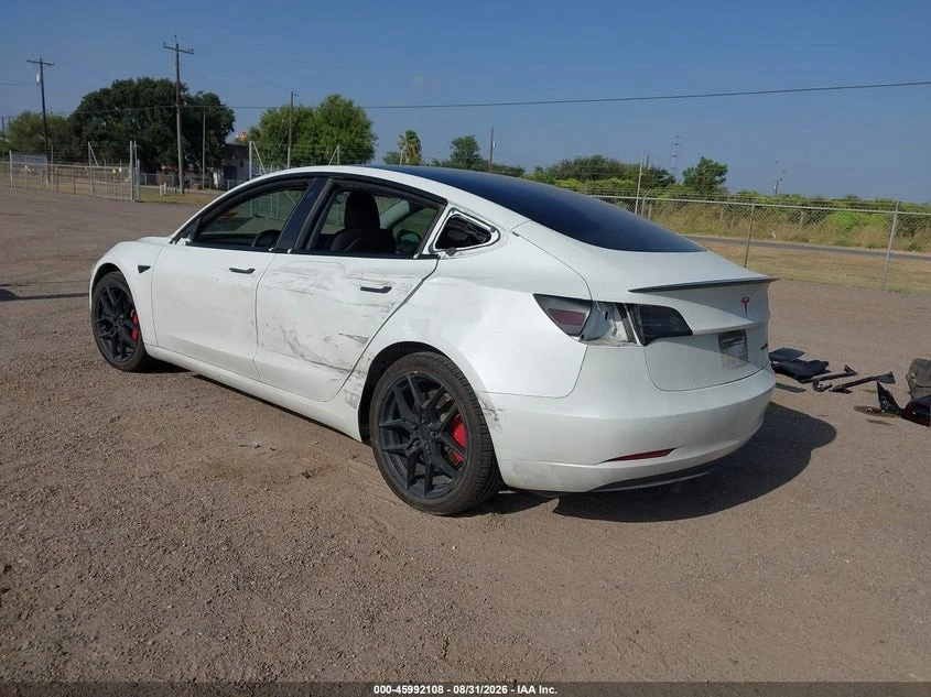 Tesla Model 3 LONG RANGE | DUAL MOTOR, снимка 4 - Автомобили и джипове - 56514711