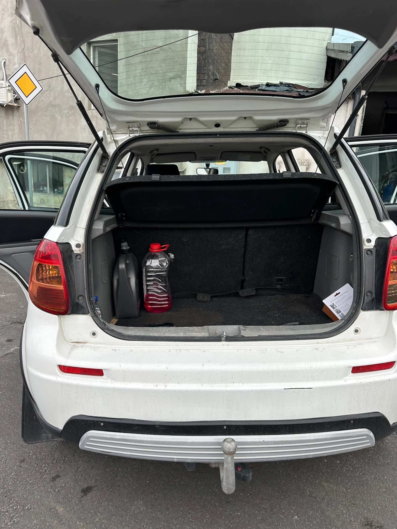 Suzuki SX4, снимка 8 - Автомобили и джипове - 56555328