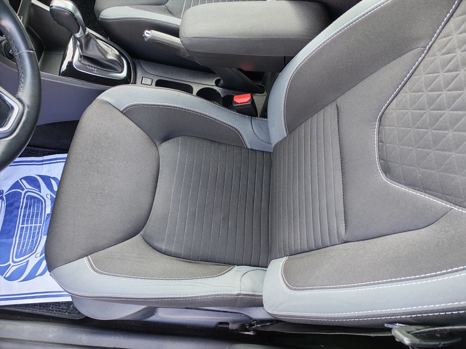 Renault Clio 1.5 Dci Avtomat, снимка 10 - Автомобили и джипове - 56728219