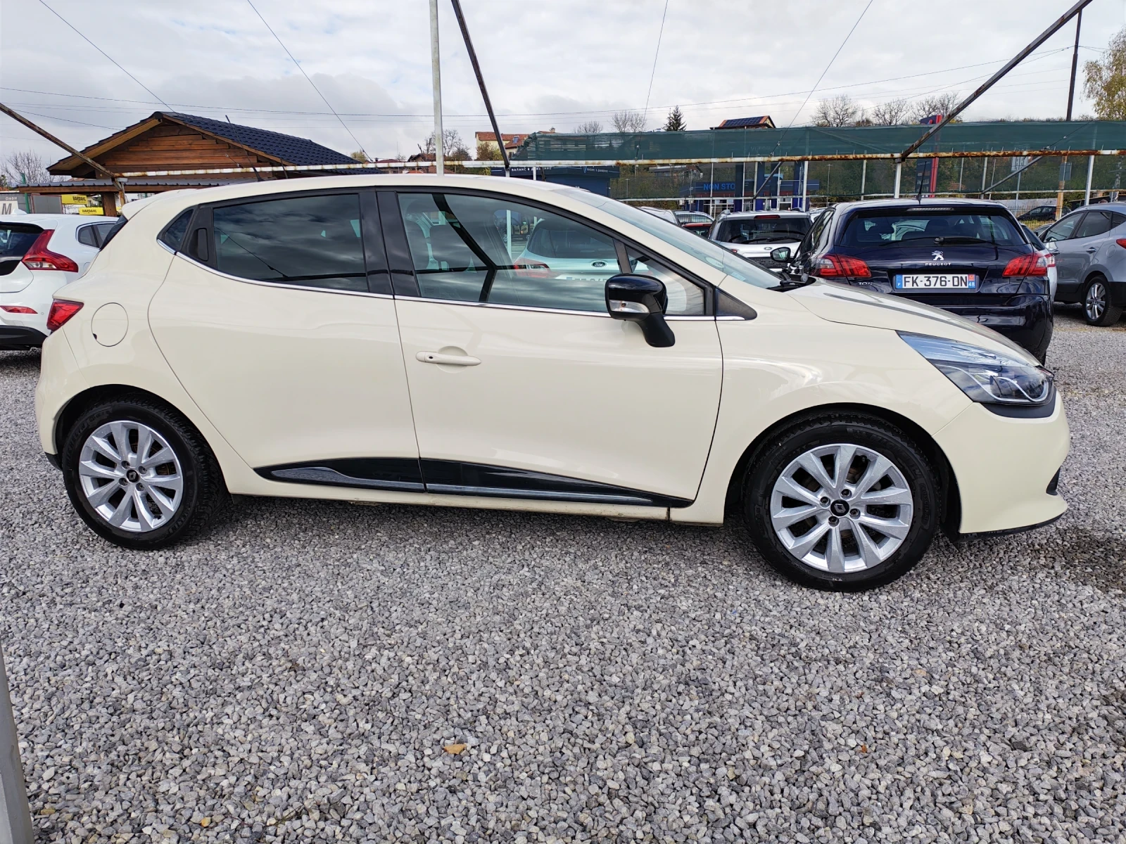 Renault Clio 1.5 Dci Avtomat, снимка 6 - Автомобили и джипове - 56728219