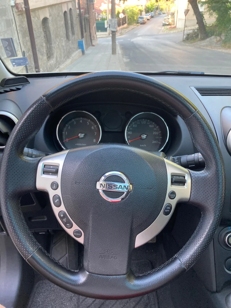 Nissan Qashqai 1.6 ГАЗ/Бензин, снимка 8 - Автомобили и джипове - 47312401