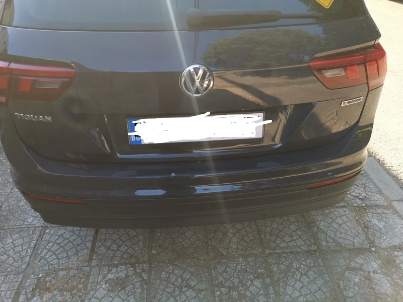 VW Tiguan 2.0 TDI 4Motion / Bluemotion - Digital, снимка 3 - Автомобили и джипове - 52747027