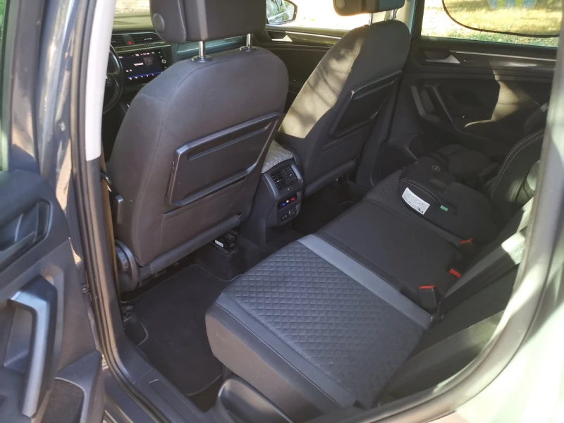VW Tiguan 2.0 TDI 4Motion / Bluemotion - Digital, снимка 12 - Автомобили и джипове - 52747027