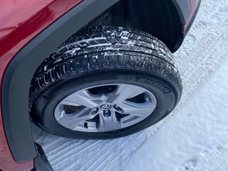 Toyota Rav4 * Hybrid XLE * CARFAX * БЕЗ ПЪРВОНАЧАЛНА ВНОСКА, снимка 7 - Автомобили и джипове - 53128675