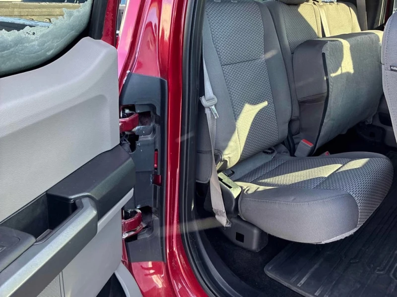 Ford F150 * 4WD SuperCab Box * CARFAX * БЕЗ ПЪРВОНАЧАЛНА ВНО, снимка 14 - Автомобили и джипове - 53173637