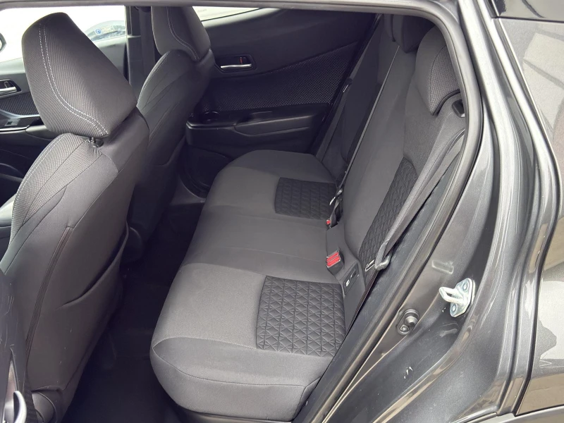 Toyota C-HR 2.0 2.0h Hybrid Trend2wd, снимка 9 - Автомобили и джипове - 53227155