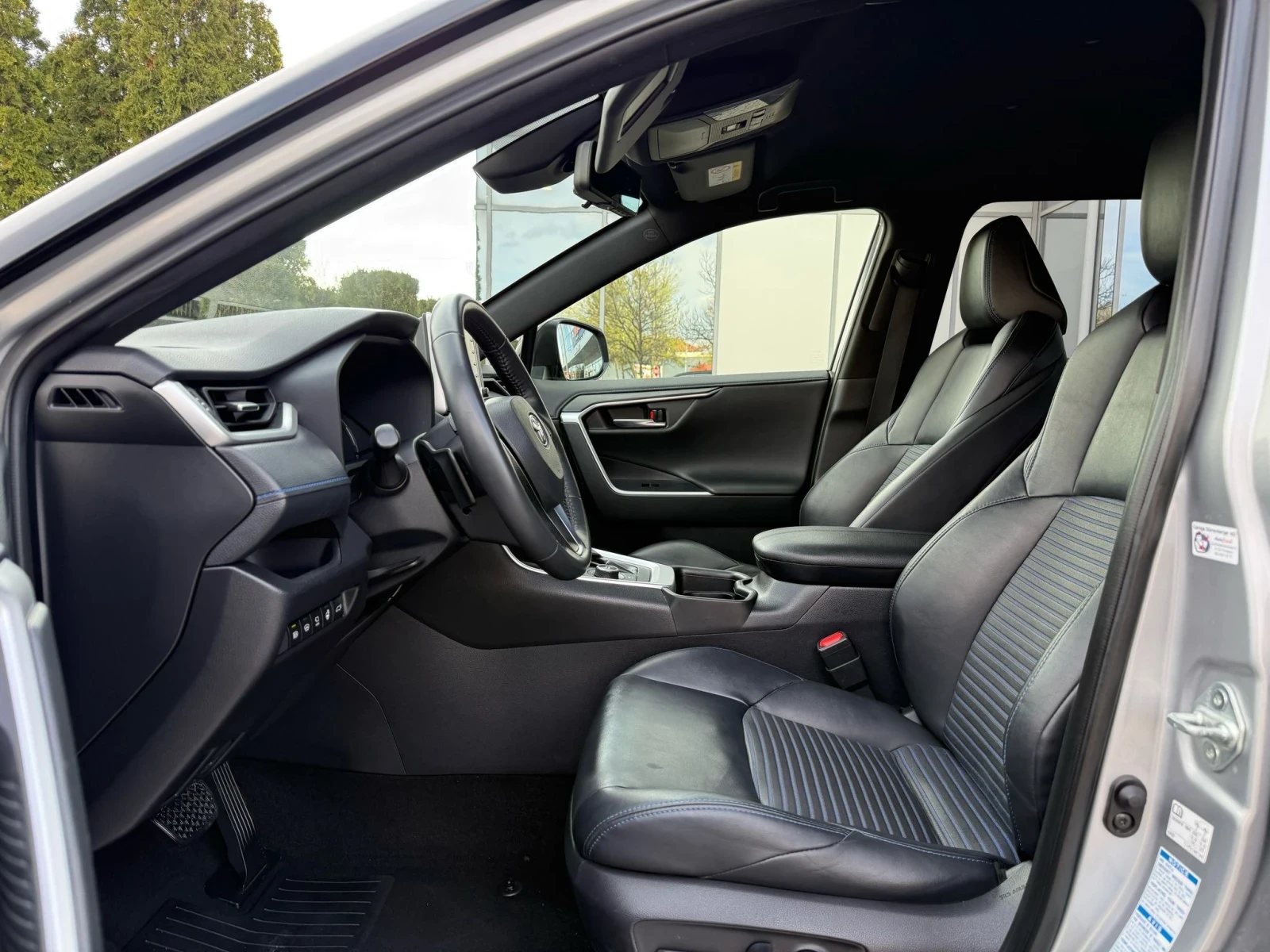 Toyota Rav4 2.5 hybrid 4x4 FULL 360камери ГАРАНЦИЯ 12месеца - изображение 9