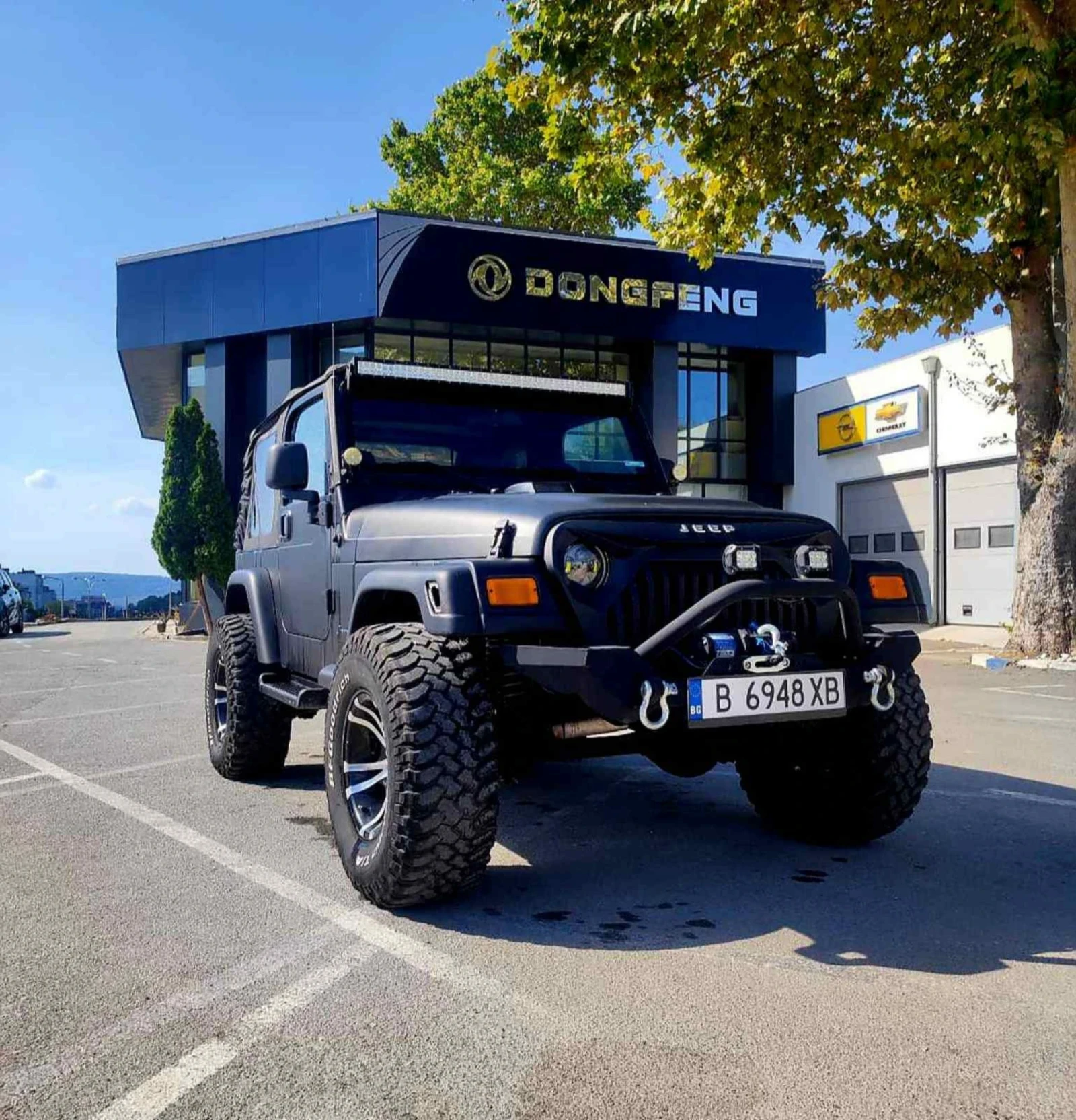 Jeep Wrangler  - изображение 8