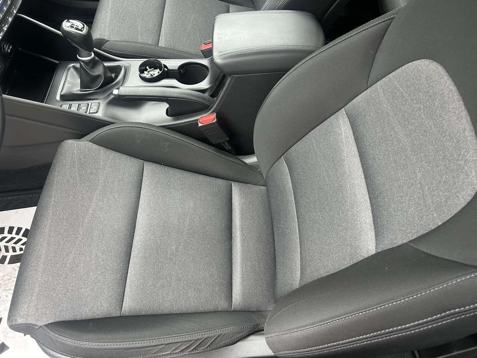 Hyundai Tucson 1.6CRDI 4x4 - изображение 9