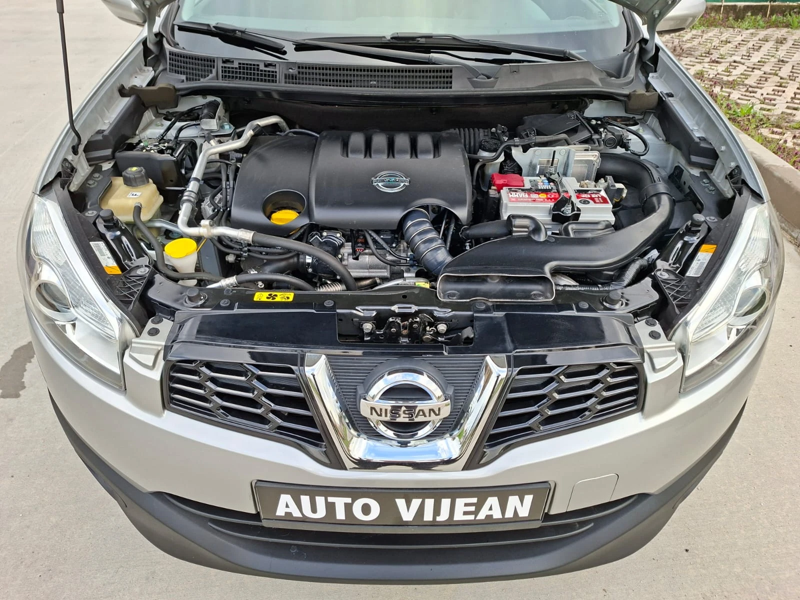 Nissan Qashqai 2.0-dCi-150кс-4х4, снимка 14 - Автомобили и джипове - 54166510