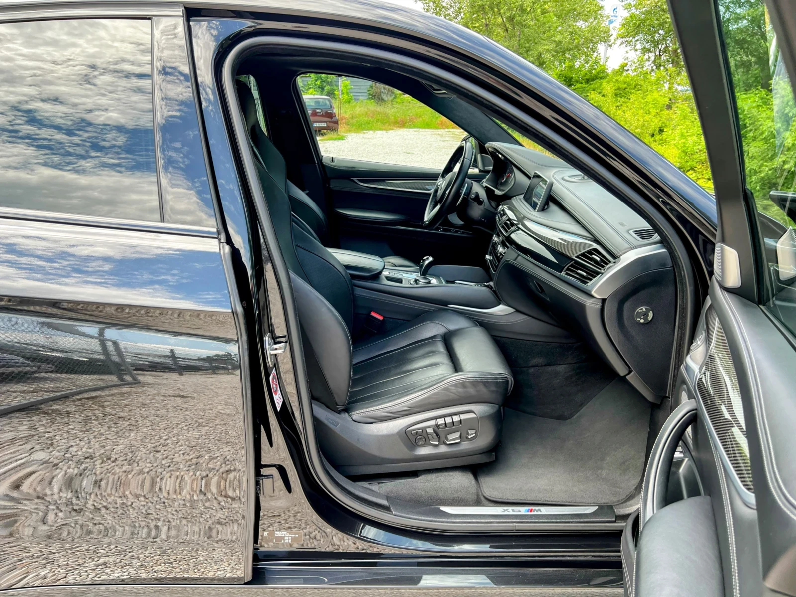 BMW X6 4.4 X6-M  575PS.129000km. SWISS TOP , снимка 11 - Автомобили и джипове - 54564779