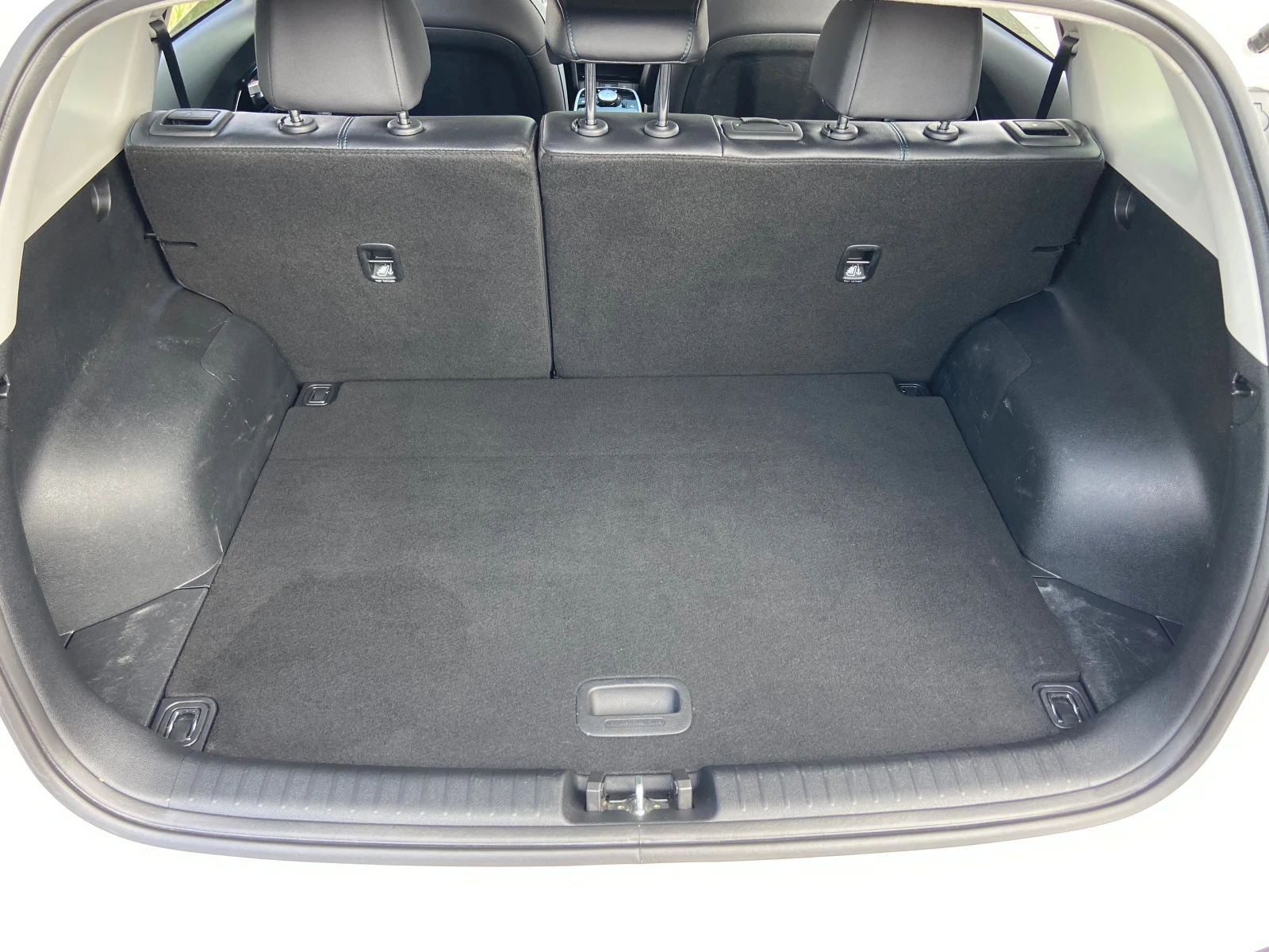 Kia Niro 64kWh-204кс-В НАЛИЧНОСТ!, снимка 16 - Автомобили и джипове - 54829880