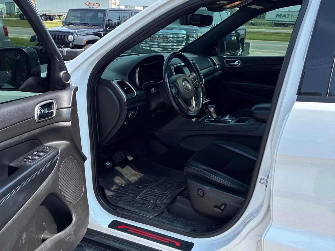 Jeep Grand cherokee * 4x4 * АВТОКРЕДИТ БЕЗ ПЪРВОНАЧАЛНА ВНОСКА* , снимка 5 - Автомобили и джипове - 55303770