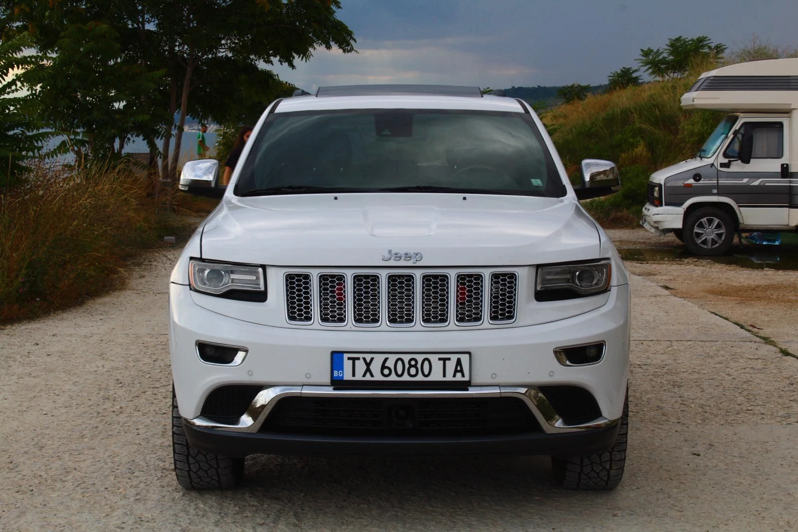 Jeep Grand cherokee Summit, снимка 2 - Автомобили и джипове - 55626621