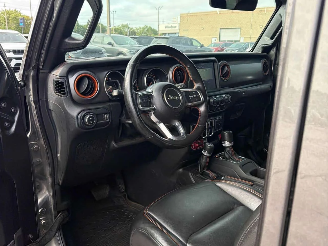 Jeep Gladiator Mojave  CARFAX, снимка 5 - Автомобили и джипове - 56201334