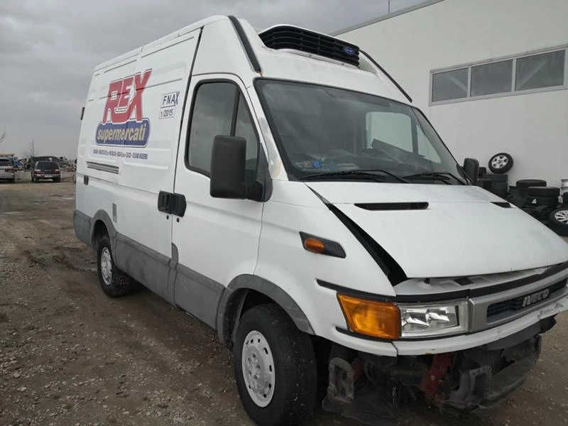 Iveco 35c11 2.3MPI, снимка 3 - Бусове и автобуси - 32456146