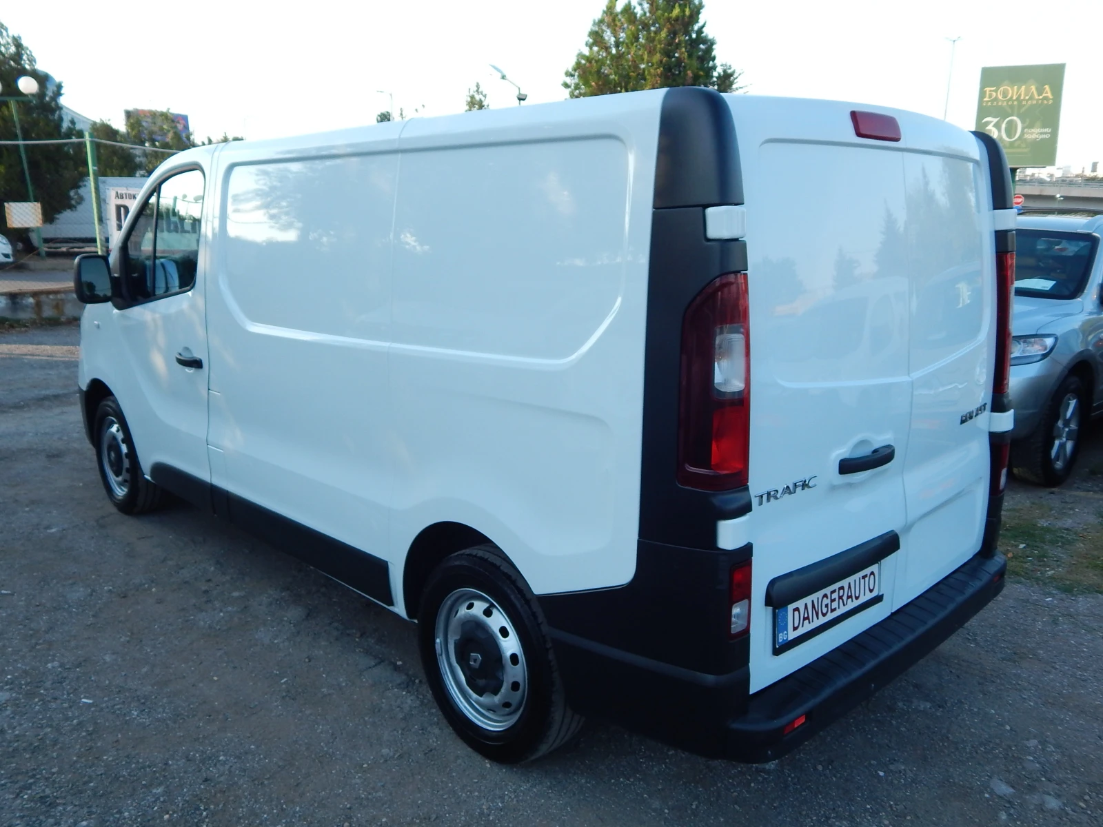 Renault Trafic 1.6DCI* OТЛИЧНА* EURO 6B*  - изображение 3