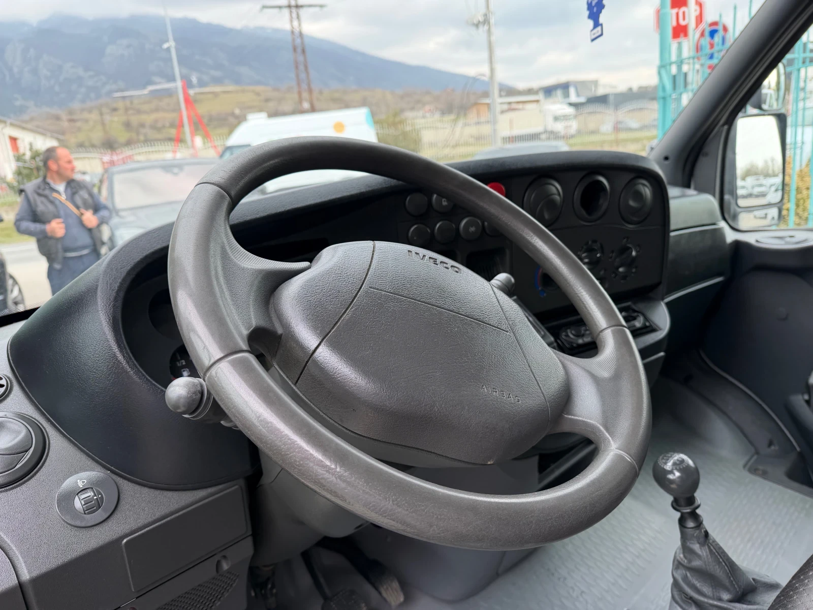 Iveco Daily 3.0HPT* 35C17* 2x Щора* 3.70 метра каросерия, снимка 3 - Бусове и автобуси - 53877579