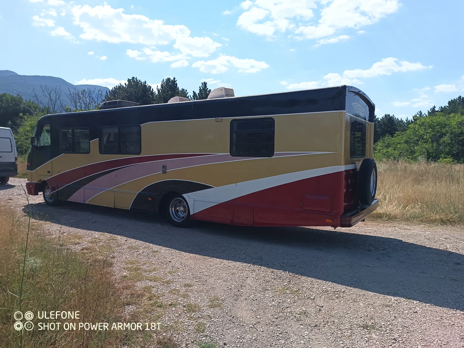 Кемпер Fleetwood Cevrolet P30 - изображение 2