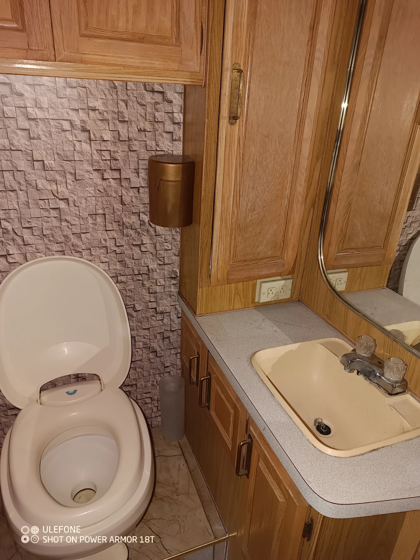 Кемпер Fleetwood Cevrolet P30 - изображение 7