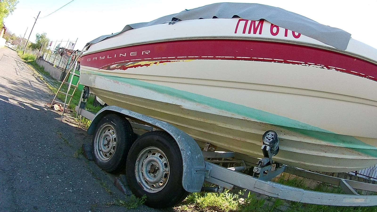Моторна яхта Bayliner CAPRI, снимка 7 - Воден транспорт - 54429204