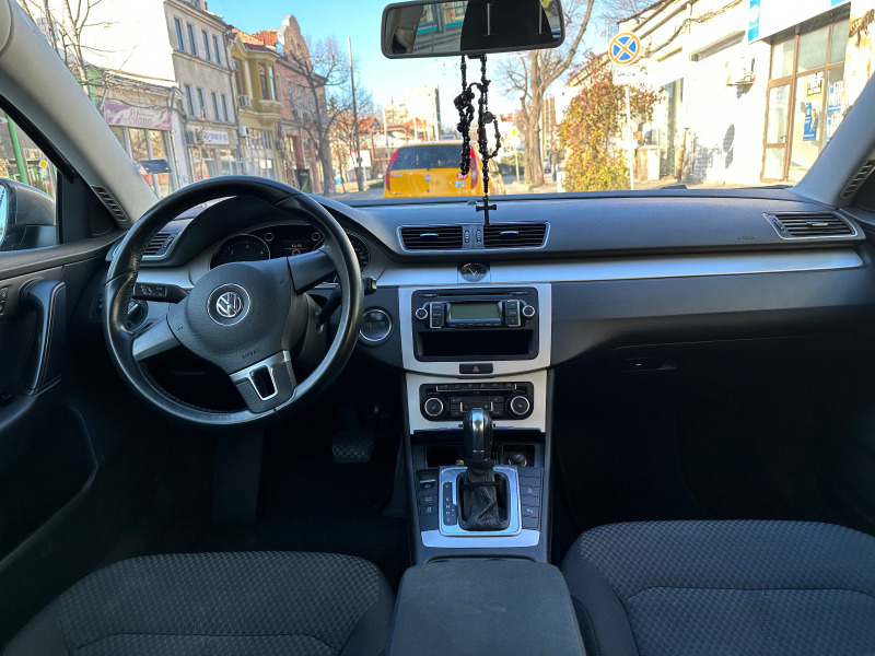 VW Passat, снимка 5 - Автомобили и джипове - 46427858