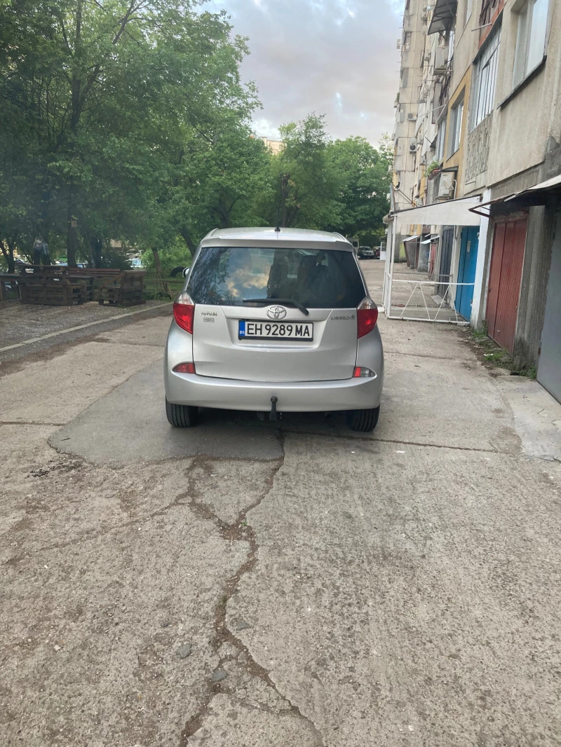 Toyota Verso S 1.33 VVTI, снимка 2 - Автомобили и джипове - 48456396