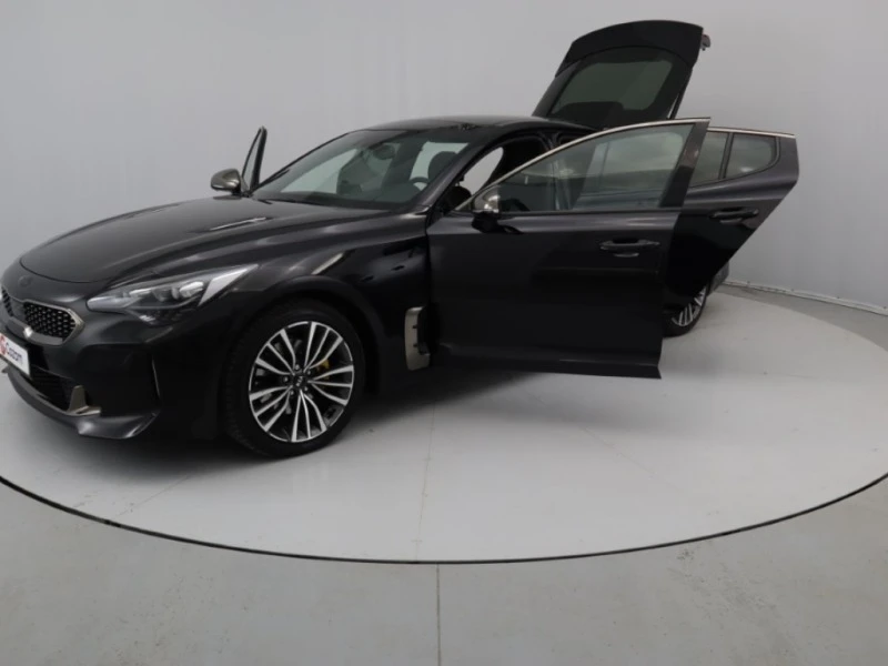 Kia Stinger 2.2 CRDI GT line, снимка 9 - Автомобили и джипове - 47882394