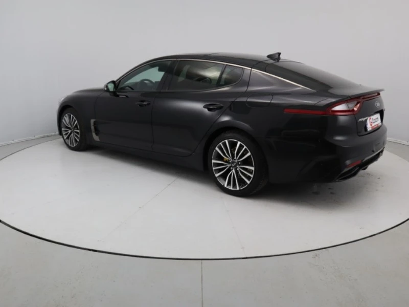 Kia Stinger 2.2 CRDI GT line, снимка 6 - Автомобили и джипове - 47882394