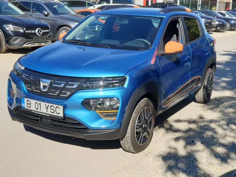 Dacia Spring ComforfPlus CCS Преден багажник Лизинг Гаранция, снимка 1 - Автомобили и джипове - 47437406