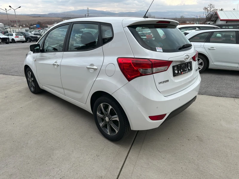 Hyundai Ix20 1.6CRDi E6, снимка 4 - Автомобили и джипове - 48478838