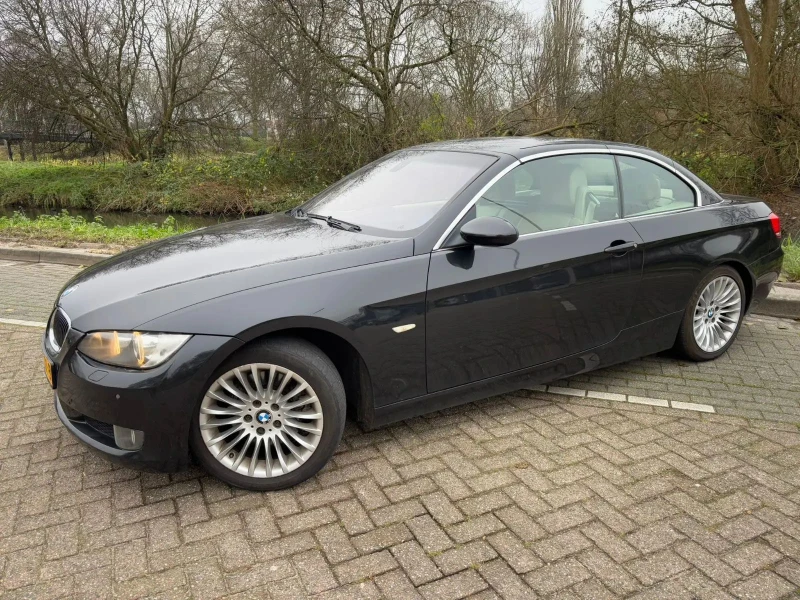 BMW 325 E93/Navi/PDC/Кожа, снимка 2 - Автомобили и джипове - 50550059