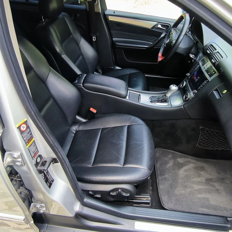 Mercedes-Benz C 30 AMG C30cdi AMG Facelift , снимка 12 - Автомобили и джипове - 52748609