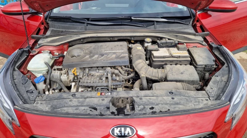 Kia XCeed, снимка 12 - Автомобили и джипове - 51921181