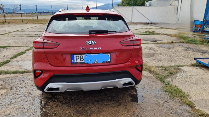 Kia XCeed, снимка 3 - Автомобили и джипове - 51921181